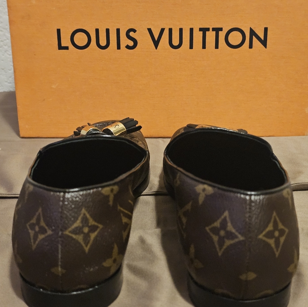 LOUIS VUITTON LV MONOGRAM TASSEL SOCIETY LOAFER Size US 7.5 Womens - Picture 3 of 5